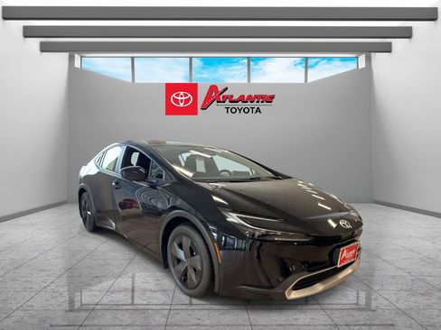 New 2026 Toyota Prius Plug-In Hybrid image 4