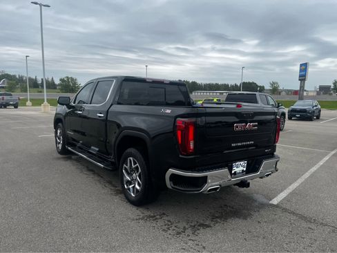 Used 2024 GMC Sierra 1500 SLT w/ SLT Premium Plus Package AWD/4WD image 5