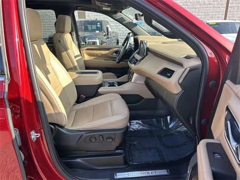 Used 2023 Chevrolet Tahoe Premier w/ Premium Package image 28