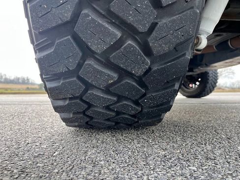 Used 2017 Jeep Wrangler Unlimited Rubicon w/ Connectivity Group image 44