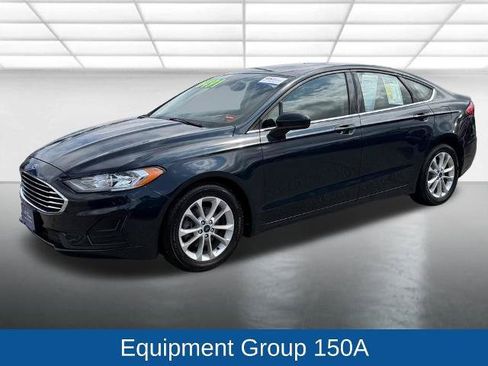 Certified 2020 Ford Fusion SE FWD image 4