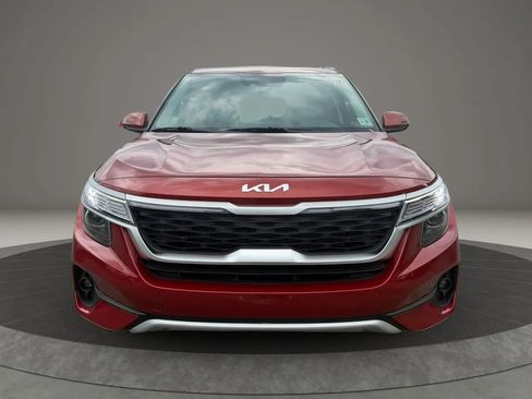 Used 2023 Kia Seltos S AWD/4WD image 2