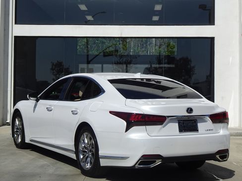 Used 2021 Lexus LS 500 RWD image 4