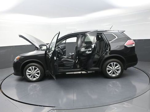 Used 2016 Nissan Rogue SV image 30