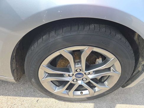 Used 2020 Ford Fusion Titanium FWD image 2