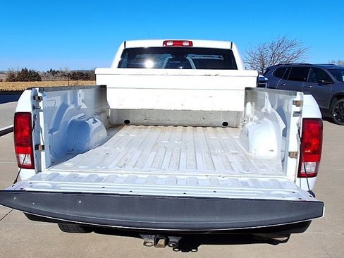 Used 2017 RAM 1500 Tradesman w/ Power & Remote Entry Group image 9