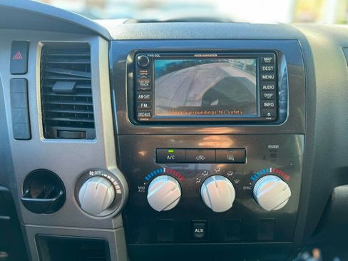 Used 2010 Toyota Tundra 2WD Double Cab image 21