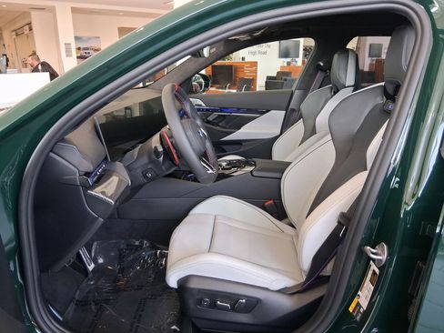 New 2026 BMW M5 w/ Executive Package image 13