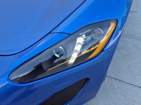 Used 2017 Maserati GranTurismo Sport RWD image 11