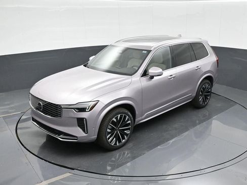New 2026 Volvo XC90 B6 Plus w/ Protection Package Premier image 24