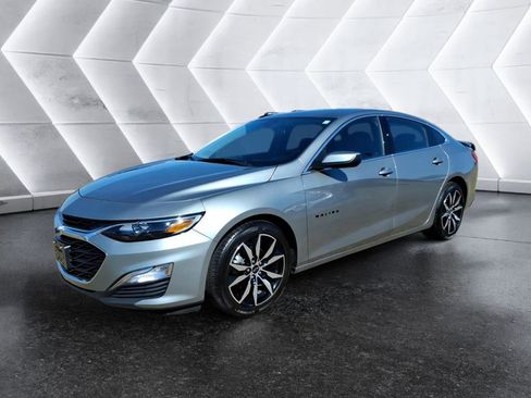 Used 2024 Chevrolet Malibu RS image 1