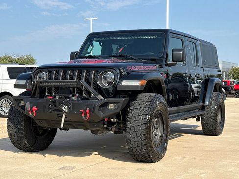 Used 2023 Jeep Gladiator Rubicon w/ LED Lighting Group AWD/4WD image 3