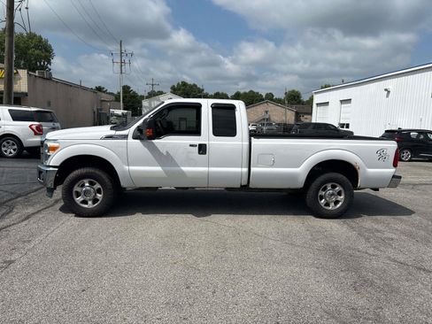 Used 2015 Ford F250 XLT w/ XLT Value Package AWD/4WD image 2