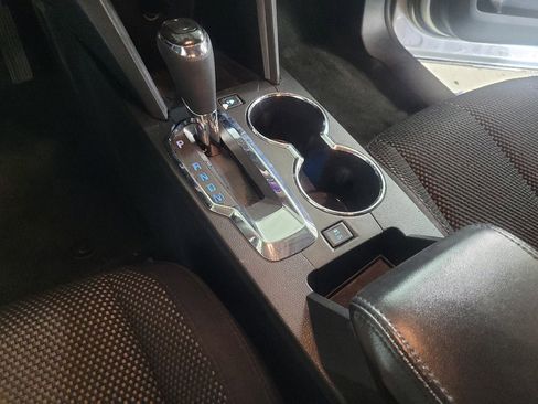 Used 2017 Chevrolet Equinox LT image 26