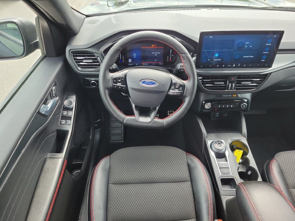 Used 2023 Ford Escape ST-Line w/ Tech Pack #1 FWD image 13