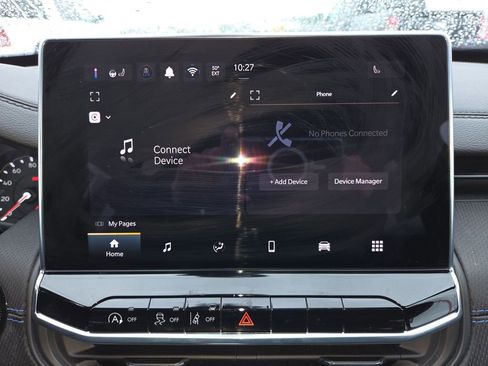 Used 2026 Jeep Compass Latitude AWD/4WD image 19