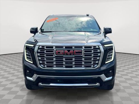 Used 2025 GMC Yukon XL Denali w/ Sun & Power Step Package AWD/4WD image 2