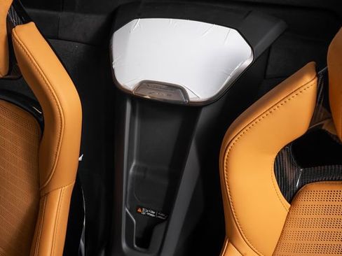 Used 2025 Chevrolet Corvette Z06 RWD image 18