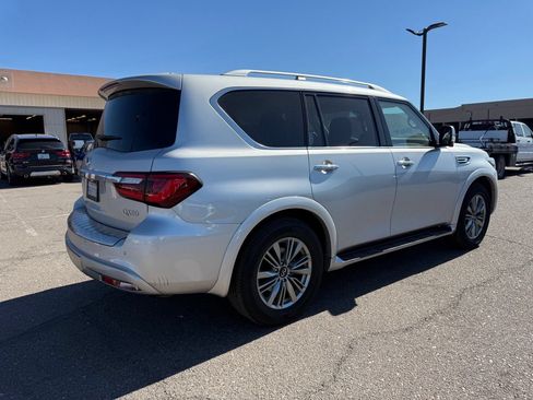 Certified 2022 INFINITI QX80 Luxe w/ Cargo Package RWD image 5