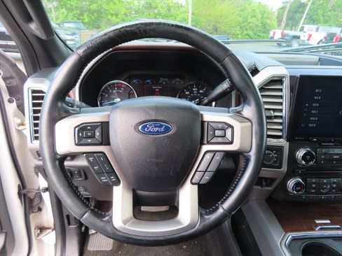Used 2017 Ford F350 Platinum w/ Platinum Ultimate Package AWD/4WD image 36