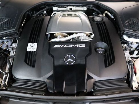 Used 2024 Mercedes-Benz S 63 AMG S w/ Carbon Fiber Exterior Package image 34