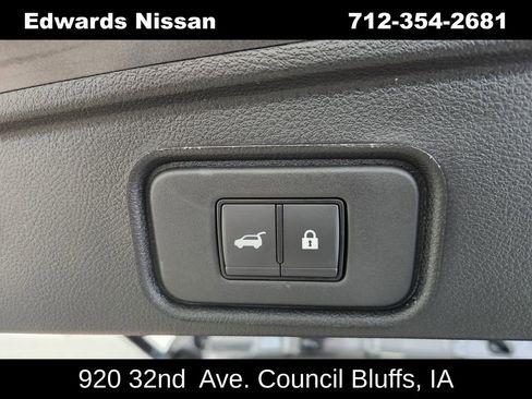 New 2026 Nissan Pathfinder SL image 12