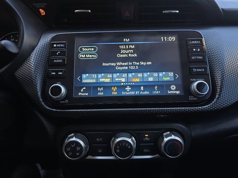 Used 2024 Nissan Kicks SV w/ Exterior Package FWD image 14