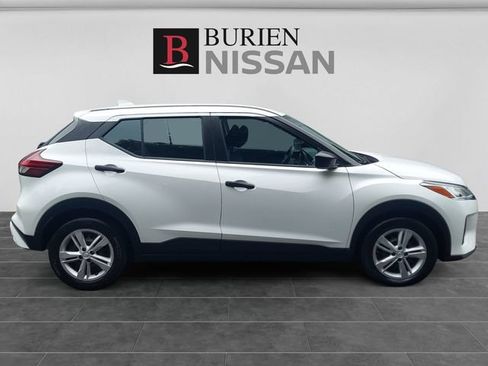 Used 2024 Nissan Kicks S FWD image 6