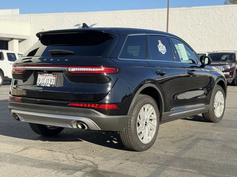 Certified 2023 Lincoln Corsair FWD image 8