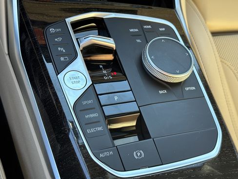 Used 2023 BMW 330e w/ Premium Package image 37