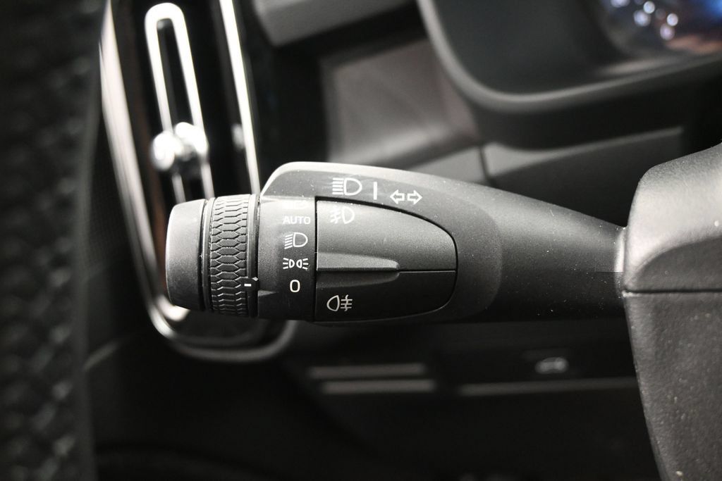 Used 2023 Volvo C40 P8 Recharge Plus AWD/4WD image 16