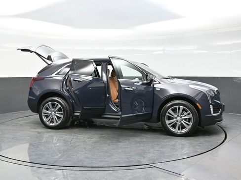 New 2025 Cadillac XT5 Premium Luxury w/ LPO, Floor Liner Package image 40