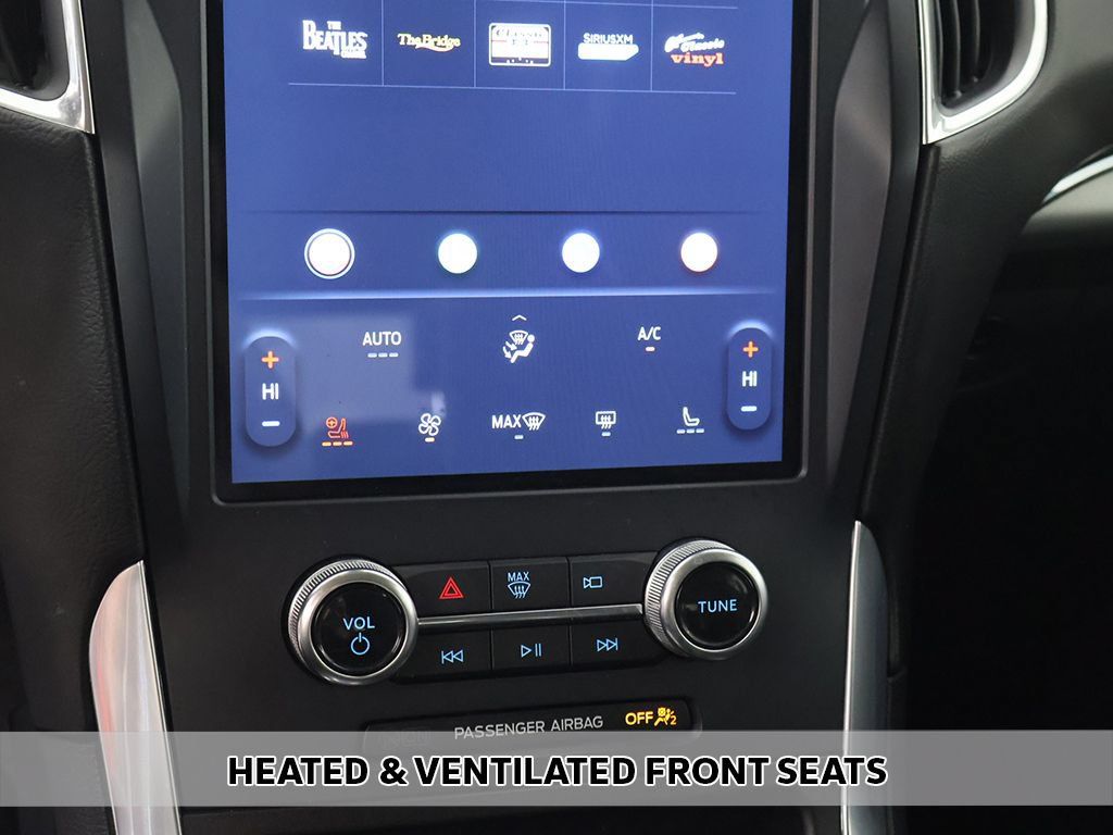 Used 2023 Ford Edge Titanium w/ Equipment Group 301A AWD/4WD image 7
