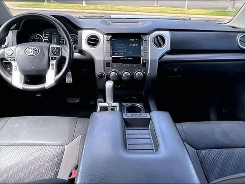 Used 2020 Toyota Tundra SR5 w/ SR5 Upgrade Package AWD/4WD image 15