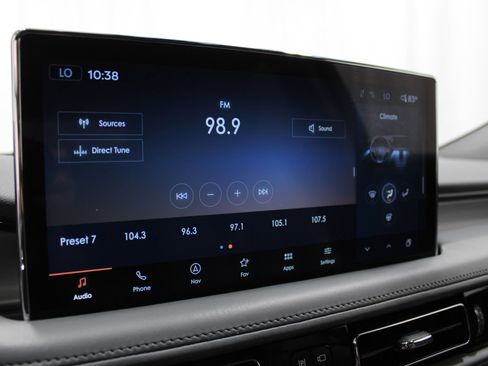 Used 2022 Lincoln Nautilus Reserve AWD/4WD image 36