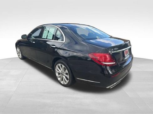 Used 2019 Mercedes-Benz E 300 4MATIC image 7