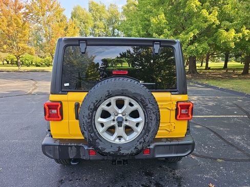 Used 2021 Jeep Wrangler Unlimited Sport AWD/4WD image 5