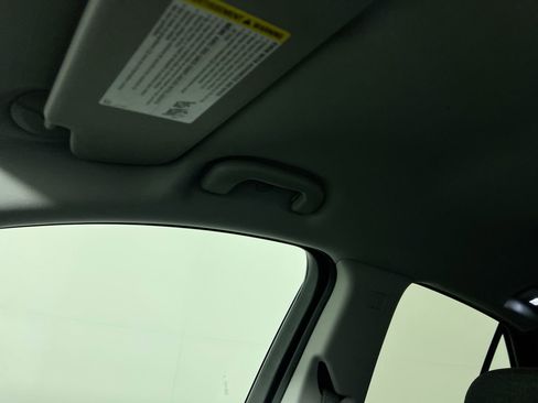 Used 2022 Chevrolet Equinox LT image 19