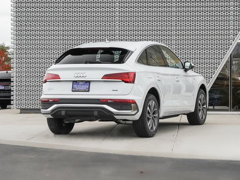 Certified 2025 Audi Q5 2.0T Premium Plus w/ Premium Plus Package image 3