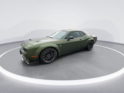 Used 2018 Dodge Challenger SRT Hellcat RWD image 8