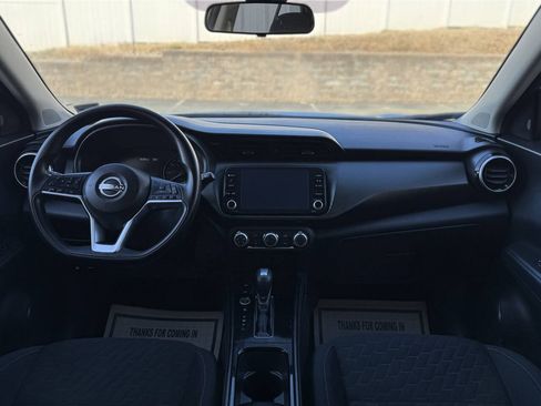 Used 2023 Nissan Kicks SV FWD image 7