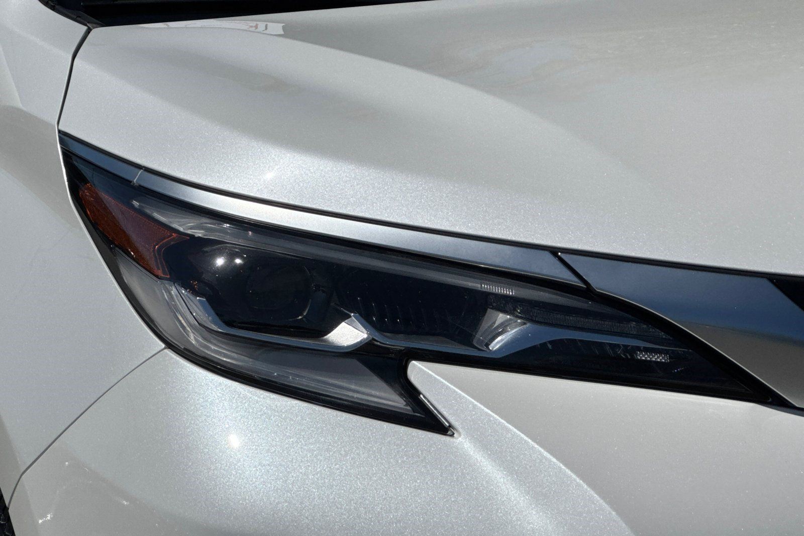 Used 2021 Toyota Sienna Platinum FWD image 12