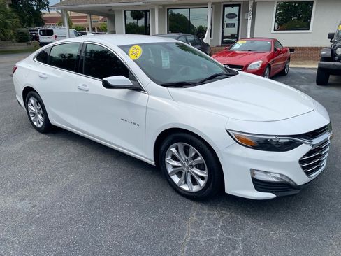 Used 2020 Chevrolet Malibu LT FWD image 5
