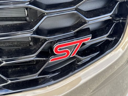 New 2026 Ford Explorer ST w/ Sun And Sound Package image 19