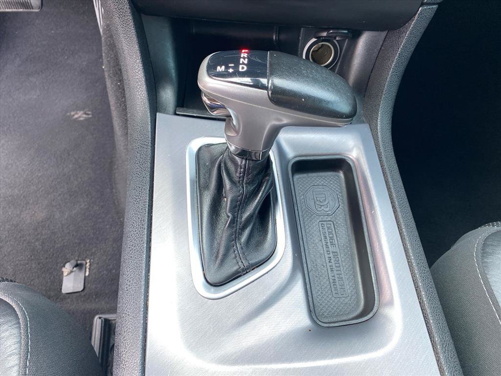 Used 2020 Dodge Charger SXT w/ Leather Interior Group RWD image 12