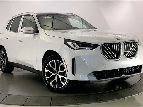 Used 2026 BMW X3 xDrive30 w/ Premium Package image 11