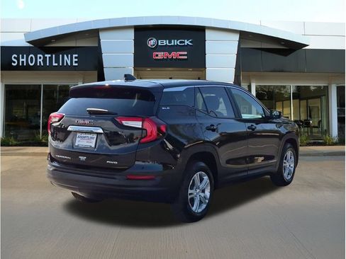 Used 2024 GMC Terrain SLE w/ Fleet Convenience Package AWD/4WD image 3