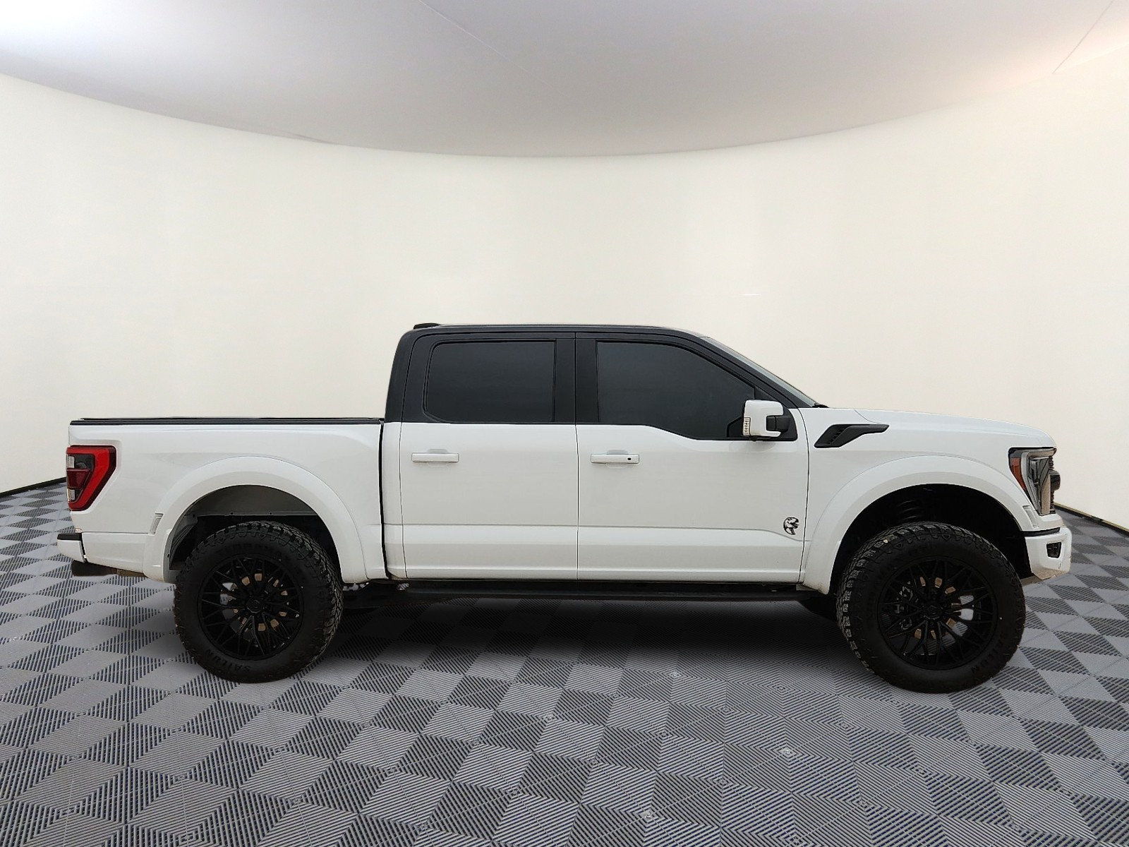 Used 2023 Ford F150 Raptor w/ Equipment Group 802A Raptor R AWD/4WD image 5