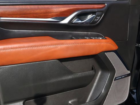 Used 2023 GMC Yukon XL Denali Ultimate image 19