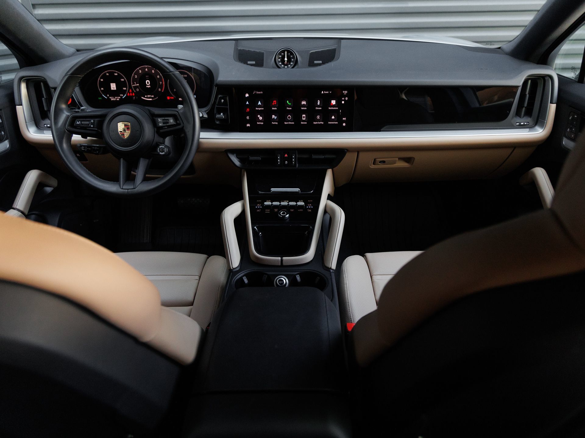 Certified 2025 Porsche Cayenne Coupe AWD/4WD image 16